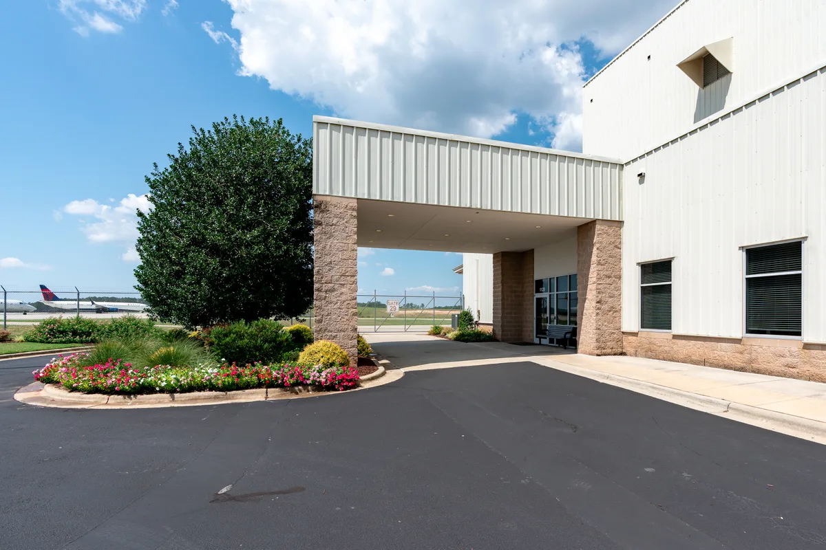 Confidential Hangar @ RDU — project photo 7