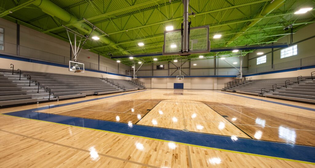 SPORTS / RECREATIONAL